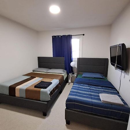 Square One Mississauga Suite- Attached Bathroom, Walking Transit & Plaza Luaran gambar